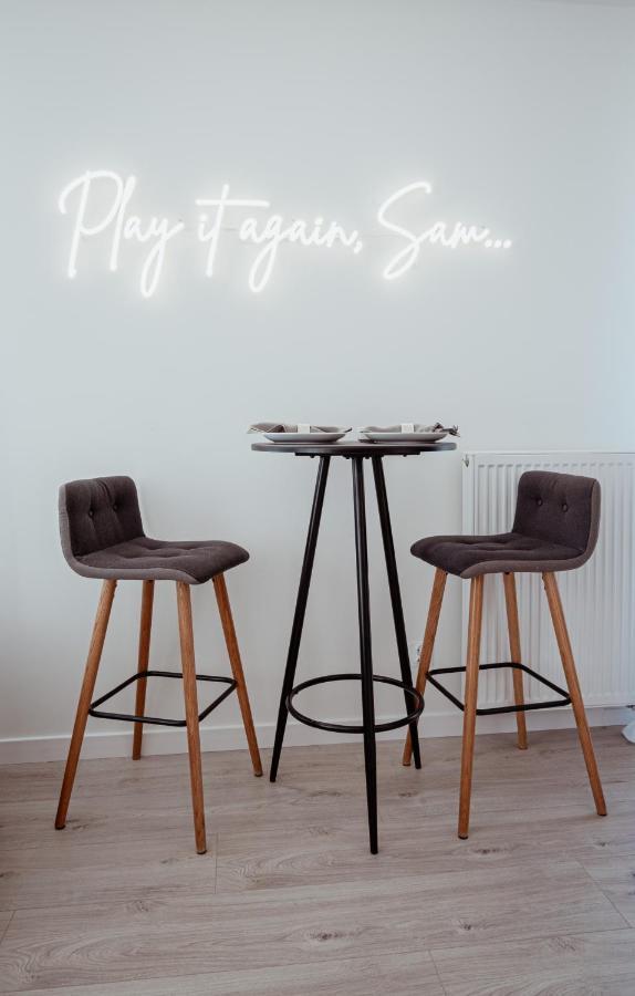 Homewell Apartments Game And Movie Poznan Ngoại thất bức ảnh